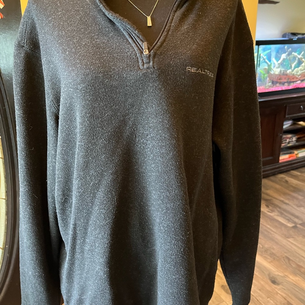 Realtree Men's Charcoal Zip-Up Sweater size medium Used